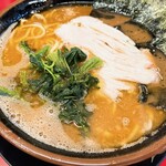 豚骨醤油ラーメン 王道家 - 