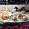 Boulangerie Etretat - 店内のパン