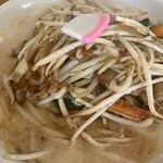 極濃湯麺 シントミ - シャキシャキなもやしがGood!