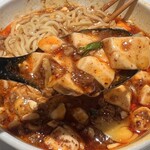 蝋燭屋 プレミア - 焼チーズ麻婆麺 辛さ痺れ増しRED HOTS 1,500円
      チーズ250円
      痺れ増し100円