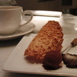 AKI NAGAO - 【2014年02月07日】 コーヒーと焼き菓子 