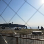 イル キャンティ ビーチェ - 店内から江の島を望む