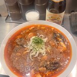 Menya Aishin - キリン一番搾り700円
                        汁なし麻婆麺 1100円