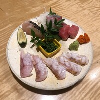 対馬のどぐろとイカ活き造り 博多 魚蔵 都ホテル店 - 