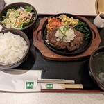 焼肉名菜 福寿 アルカキット錦糸町店 - 牛100%ハンバーグ　おろしポン酢