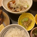 Shabushabu Imotsuru - 豚バラ湯引き 副菜