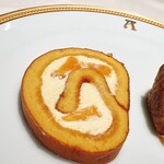 アピシウス - 八朔のロールケーキ