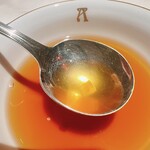 アピシウス - 青海亀のコンソメ。これは甲羅の裏のプニュプニュ部位。コラーゲンがタップリ(＾◇＾)