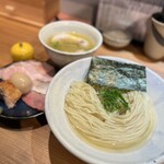 ジャパニーズ ラーメン 五感 - 