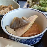 ペンション はなのや - 煮物、ウマいです