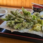 ペンション はなのや - 嫁ちゃんのお残しはテイクアウト、減ってないように見える