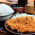 Tonkatsu Nikuryouri Mayu - ロースかつ定食(ライス中盛り)