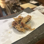 奇天屋 - ホタルイカ。あー、天ぷらにするとこんなに美味しいのか。