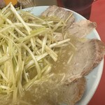 ラーメンショップ　 - 料理写真:ダブルネギチャーシュー麺（UP）