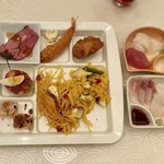 ホテル志摩スペイン村 - 料理写真:夕食ブッフェはスペイン料理もたくさん