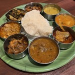 Singh's Kitchen - 南インドのミールス1,650円（ソフトドリンク付き）