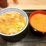 Yoshinoya - 親子丼(並)￥547＆豚汁￥217