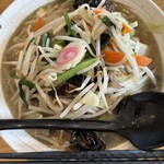 麺通 幹づ記 - 香ばしい炒め野菜。