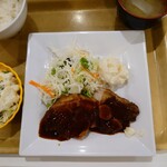 Shokudou Keyaki - メインのお皿。
