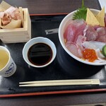 枕崎お魚センター - 特製地魚海鮮丼