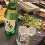 焼肉 やくやく亭 - チャミスル¥1150
