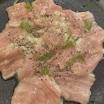 焼肉 やくやく亭 - 塩ホルモン2人前@¥850