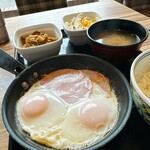Yoshinoya - Wハムエッグ牛小鉢定食