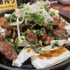鉄板焼き・お好み焼き 一歩 - ホルモンの火入れ絶妙　キャベツはシャキッと