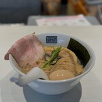 淡麗拉麺 己巳 - 宍道湖しじみの貝出汁塩らーめん、味玉