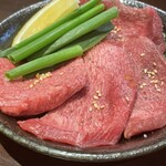 炭火焼肉 にく式 すすきの店 - 