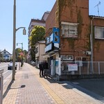 青島食堂 - 駐車場はありません