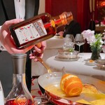 アピシウス - コアントローと投入。その後、グランマルニエ、キルシュを加えます