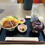 おさふねサービスエリア - デミカツ丼　１３００円