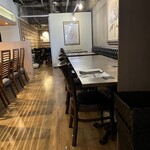 炭火肉焼き倉庫　CONOYOSHI - 内観①