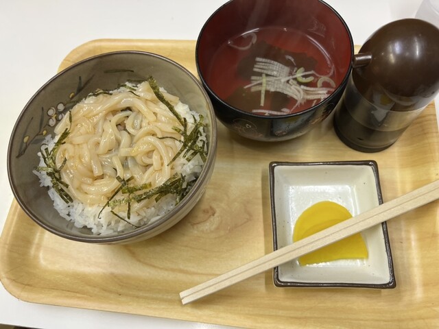 市場のめしや まんまる食堂