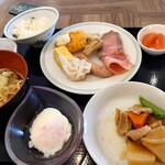 十勝幕別温泉グランヴィリオホテル - 一般朝食バイキング 1,650円(税込)。 