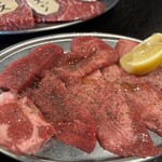 高屋敷肉店 - 