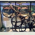 アンダーバー - 自転車も置けます。