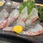 Arashi - 新鮮な鯛で、もっちり弾力のあるお刺身。めちゃ美味しい。