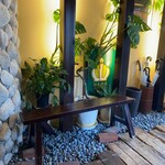 伊・食・旬 イガッタ - 店内「待ち」スペース