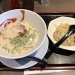 博多豚骨ラーメンまるせん - 