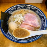 中華そば 児ノ木 - 背脂煮干のスープ