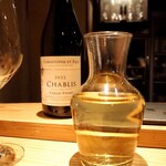 とり茶太郎 - Christophe et Fils Chablis 2022（カラフェ）