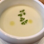 Fujiya 1935 - ホワイトアスパラガスの透明なゼリーとクリーム