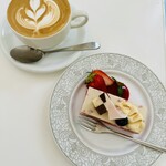 cafe TEIEN - カフェオレとケーキ