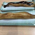 寿司本家 - 1本焼き穴子　塩とタレ