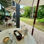 cafe TEIEN - 庭園に面したテラス席