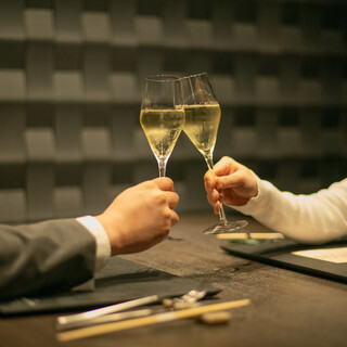 《個室完備》落ち着いた店内は接待や特別な日にも最適