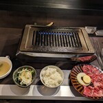 Yakiniku Umai Ushi - カウンター席