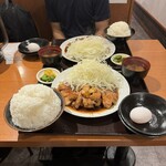 ガツ飯トンテキ食堂コロトン - 